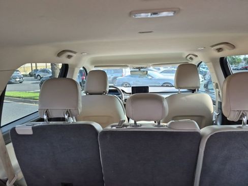 Used 2021 Lincoln Aviator 2WD w/ Elements Package image 16