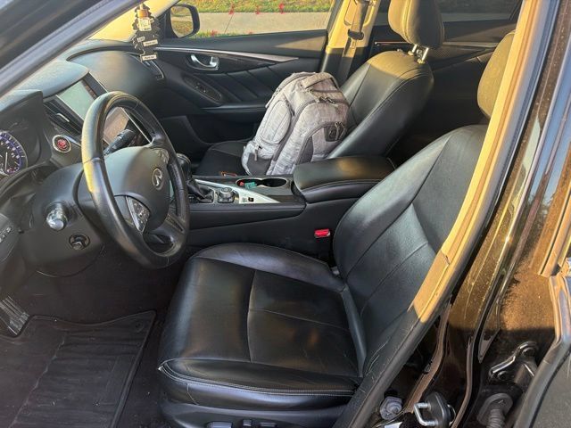 Used 2015 INFINITI Q50 Premium w/ Deluxe Touring Package RWD image 9
