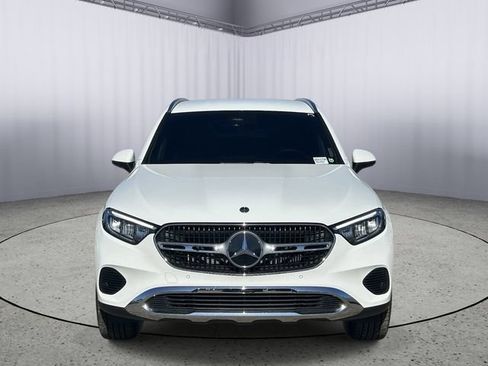 Used 2025 Mercedes-Benz GLC 300 image 4