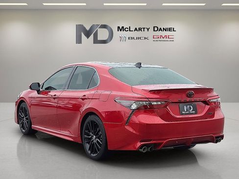 Used 2022 Toyota Camry XSE image 4