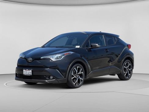 Used 2018 Toyota C-HR XLE FWD image 7