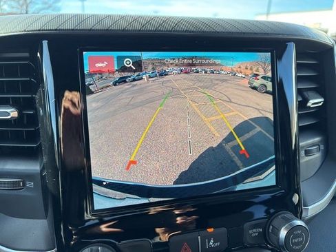 New 2026 RAM 1500 4x4 Crew Cab image 9