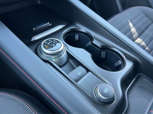 Certified 2025 Ford Explorer ST-Line w/ Premium Package image 40