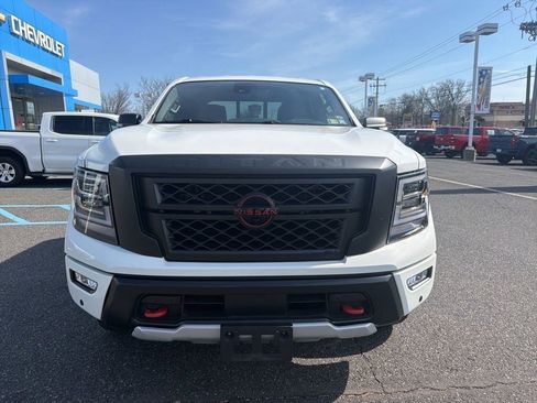 Used 2023 Nissan Titan PRO-4X w/ Pro-4x Convenience Package image 7