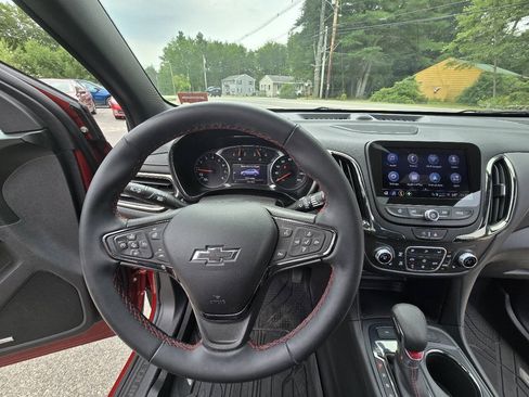 Used 2023 Chevrolet Equinox RS w/ RS Leather Package AWD/4WD image 24