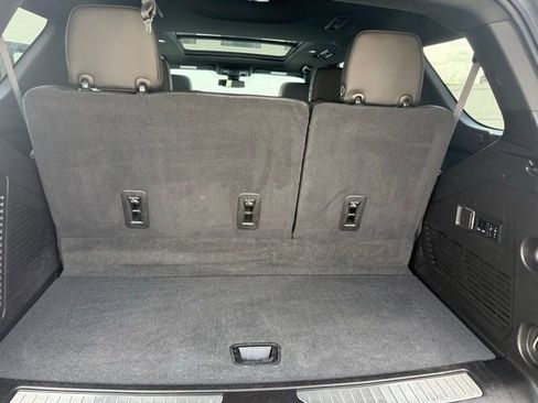 Used 2021 Chevrolet Tahoe Z71 w/ Z71 Signature Package image 12