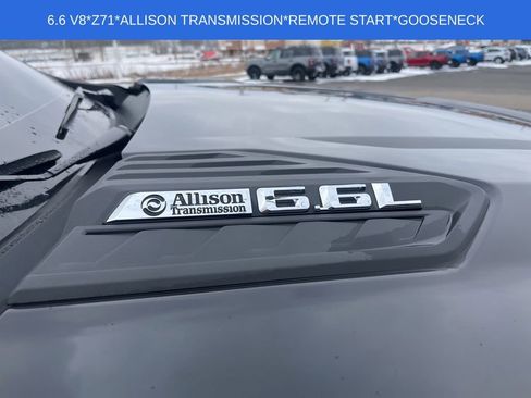 Used 2024 Chevrolet Silverado 2500 Custom w/ Custom Convenience Package image 8