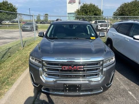 Used 2022 GMC Acadia SLT w/ Preferred Package AWD/4WD image 2