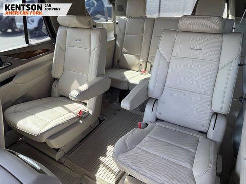 Used 2024 Cadillac Escalade Sport Platinum w/ LPO, ONYX Package image 43