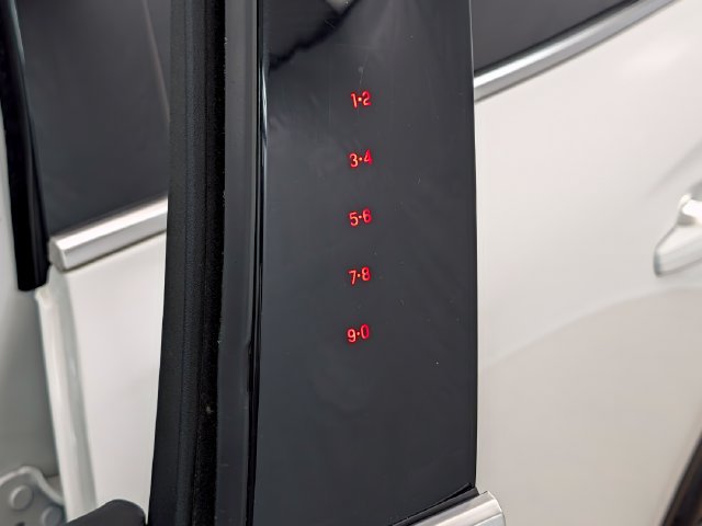 Used 2022 Lincoln Nautilus AWD w/ Premium Package image 10