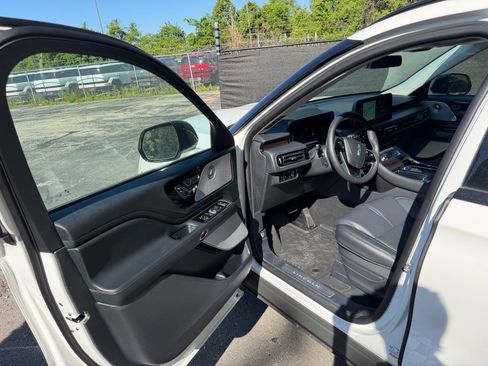 New 2026 Lincoln Aviator Reserve AWD/4WD image 24