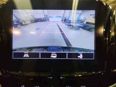 Certified 2023 Chevrolet Traverse LT AWD/4WD image 19
