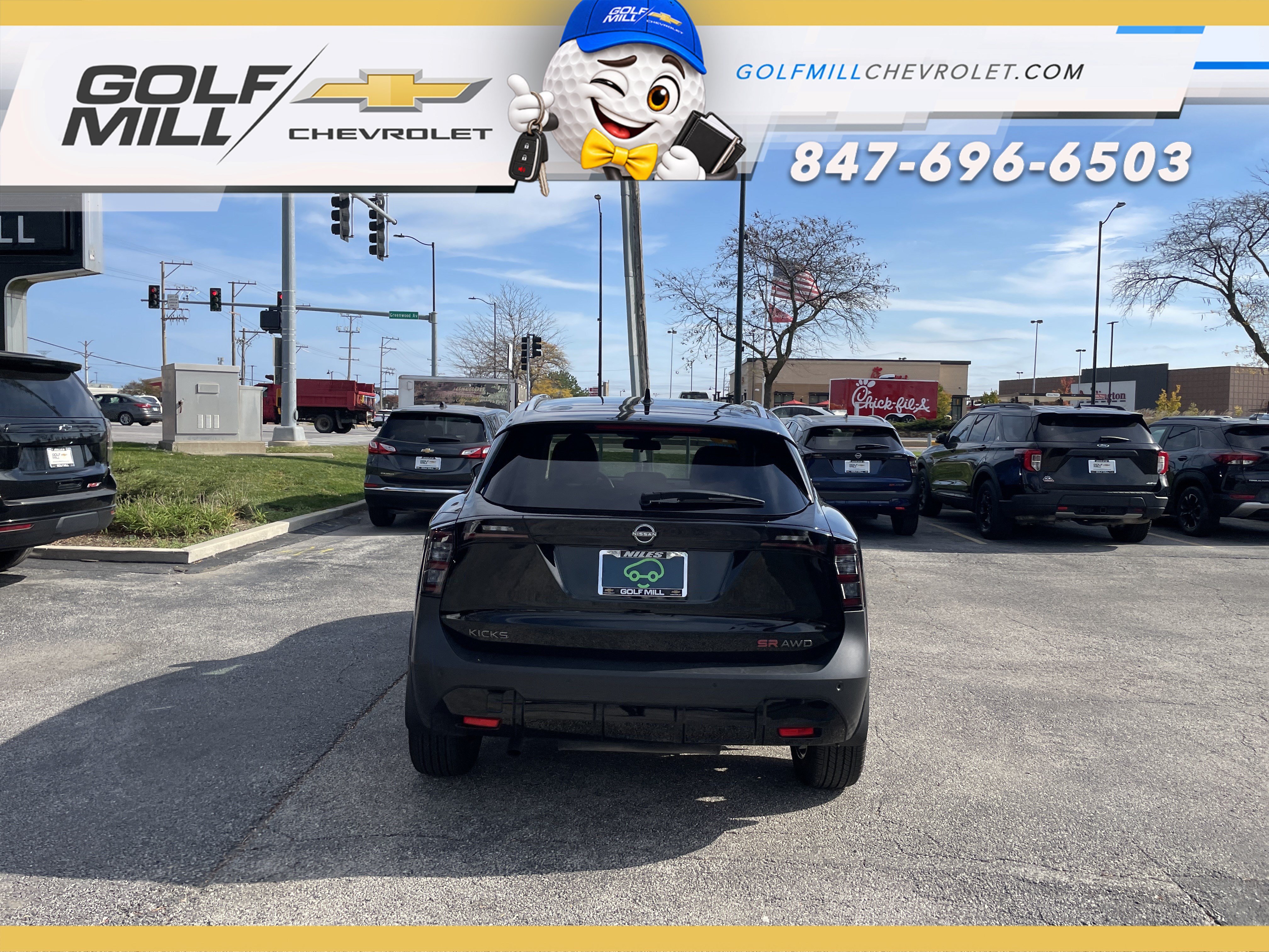 Used 2025 Nissan Kicks SR AWD/4WD image 7