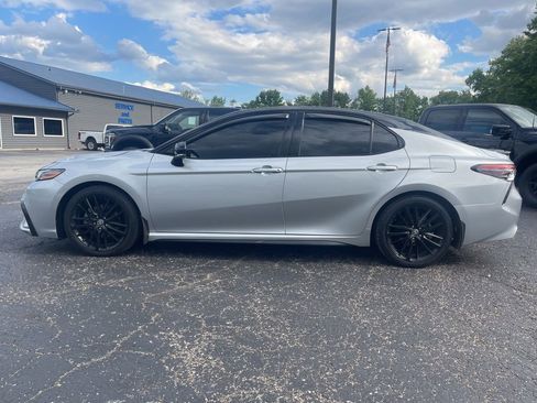 Used 2024 Toyota Camry XSE w/ Navigation Package FWD image 3