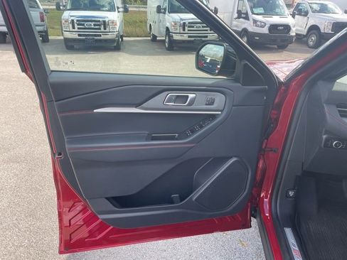 New 2026 Ford Explorer ST-Line w/ ST-Line Street Pack image 20