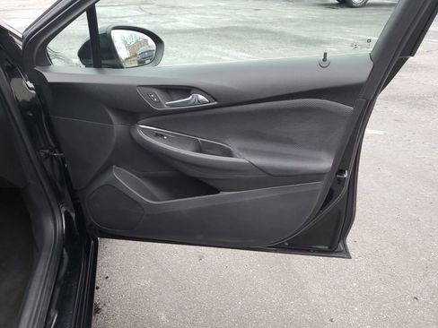 Used 2019 Chevrolet Cruze LT w/ Convenience Package image 29