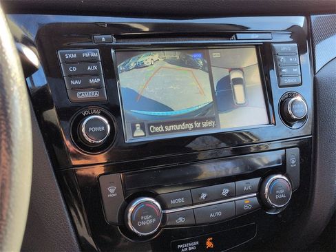 Used 2016 Nissan Rogue SL w/ SL Premium Package image 13