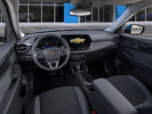 New 2026 Chevrolet TrailBlazer LT w/ Convenience Package AWD/4WD image 15