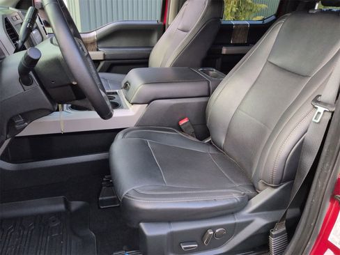 Used 2019 Ford F350 Lariat image 16