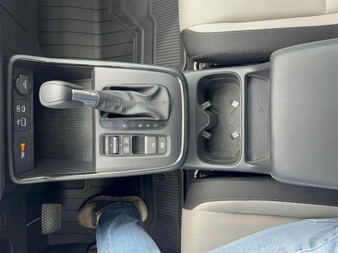Used 2025 Honda CR-V EX image 13