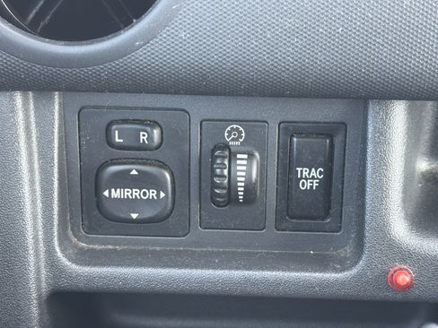 Used 2005 Scion xB FWD image 14
