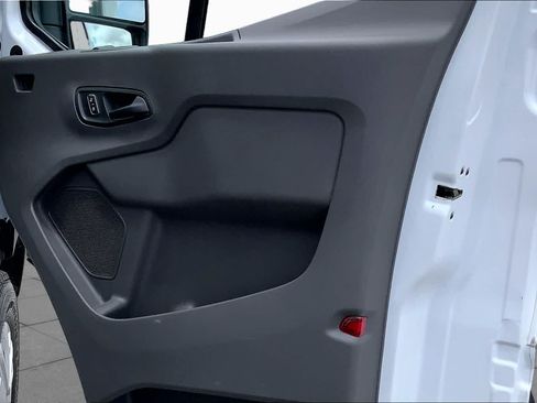 Certified 2025 Ford Transit 250 Low Roof w/ Exterior Upgrade Package RWD image 19