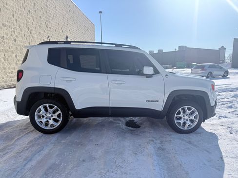 Used 2018 Jeep Renegade Latitude image 6