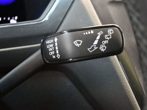 Used 2022 Volkswagen Tiguan SE R-Line image 66