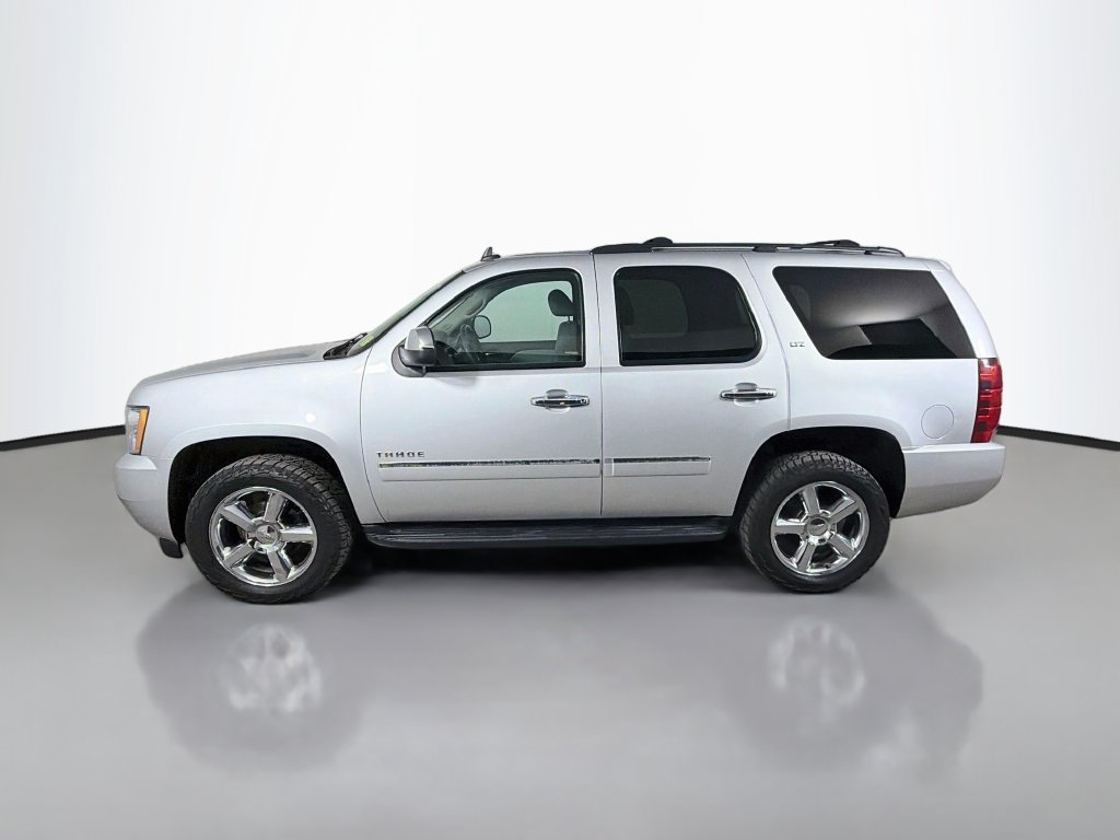 Used 2013 Chevrolet Tahoe LTZ AWD/4WD image 9