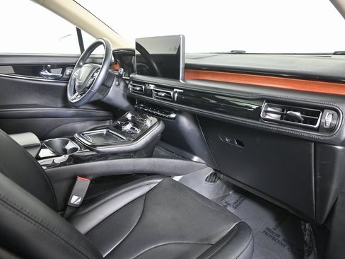 Used 2022 Lincoln Nautilus Reserve w/ Cargo Utility Package image 15