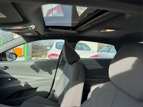 New 2026 Hyundai Elantra SEL Sport image 9
