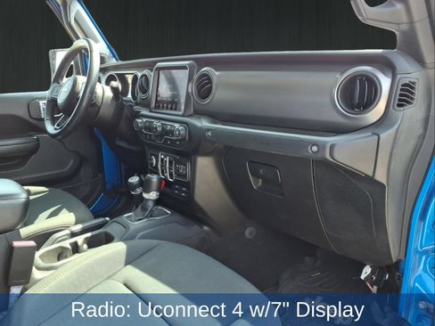 Used 2021 Jeep Gladiator Sport AWD/4WD image 19
