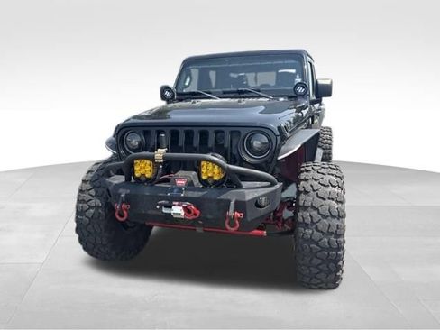 Used 2020 Jeep Gladiator Overland AWD/4WD image 3