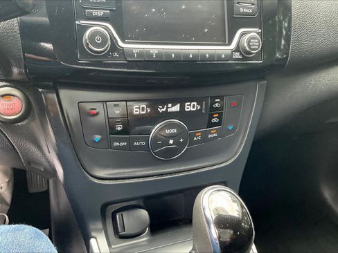 Used 2018 Nissan Sentra SV FWD image 15