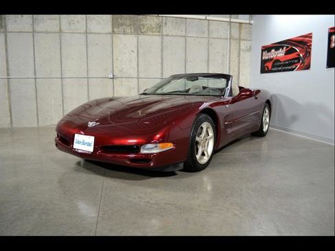 Used 2003 Chevrolet Corvette Convertible w/ Preferred Equipment Group1 image 4