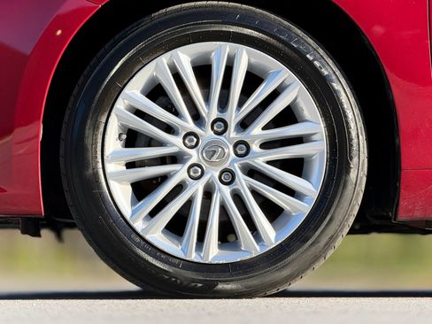 Used 2013 Lexus ES 350 350 w/ Luxury Pkg image 17