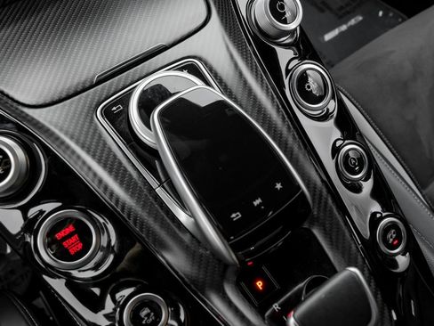 Used 2018 Mercedes-Benz AMG GT R image 21