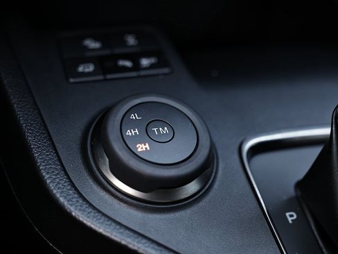 Used 2023 Ford Ranger Lariat w/ Equipment Group 501A High image 42