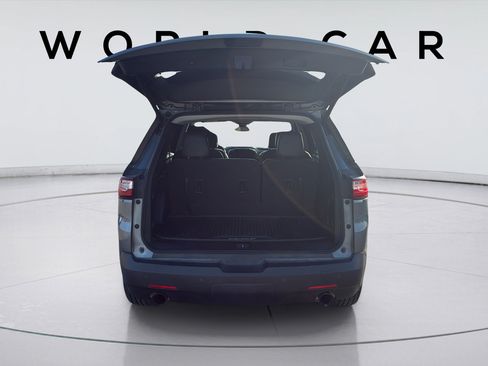 Used 2020 Chevrolet Traverse LT FWD image 18