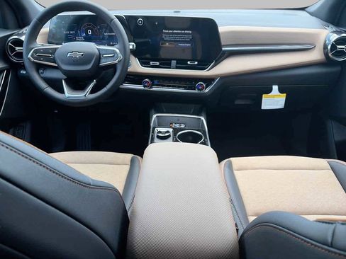 New 2026 Chevrolet Equinox ACTIV AWD/4WD image 11