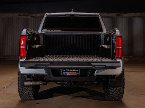 Used 2026 Toyota Tacoma TRD Sport image 9