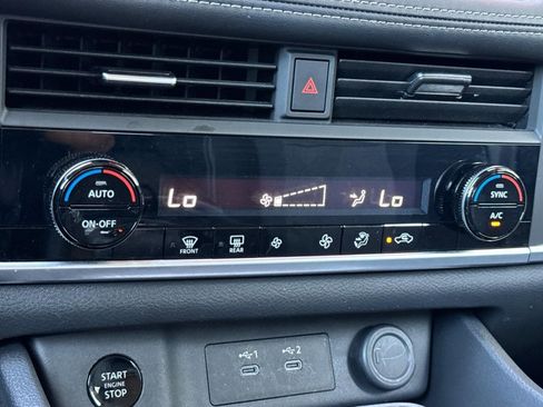 Used 2025 Nissan Rogue SV FWD image 23