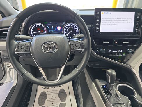 Certified 2023 Toyota Camry XLE FWD image 15
