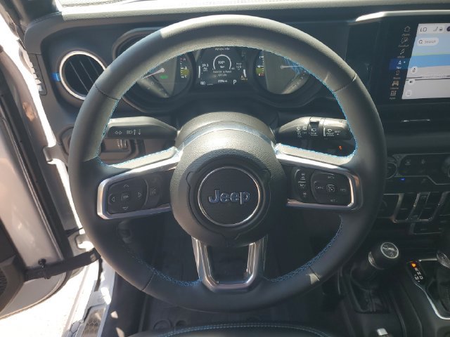 Used 2024 Jeep Wrangler High Altitude AWD/4WD image 17