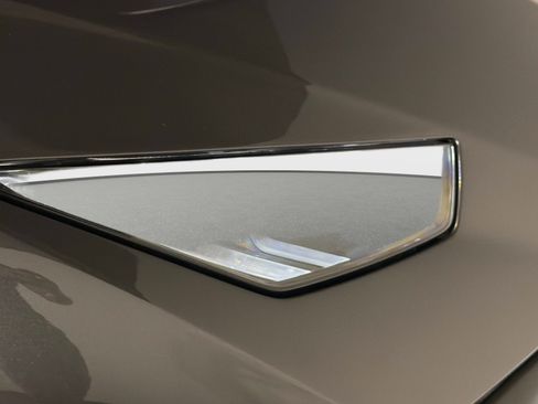 Used 2022 Lamborghini Huracan STO image 9