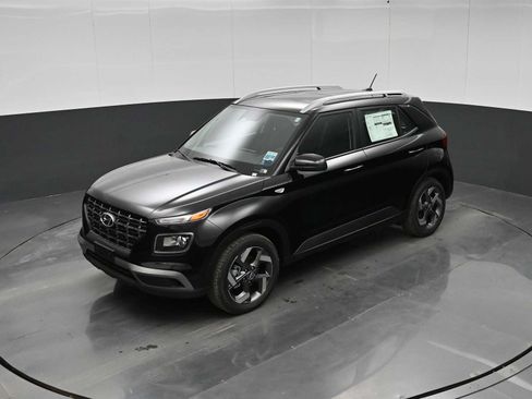 New 2026 Hyundai Venue SEL FWD image 26