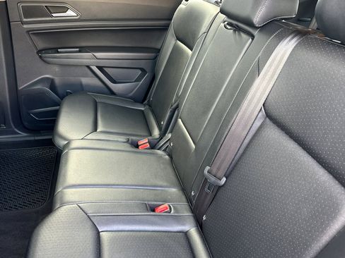 Used 2019 Volkswagen Atlas SE w/ Panoramic Sunroof Package image 12