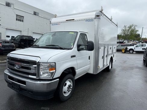 New 2026 Ford E-350 and Econoline 350 Super Duty w/ Power Equipment Group image 7
