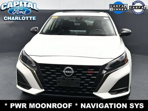 Used 2023 Nissan Altima 2.5 SR w/ SR Premium Package FWD image 3