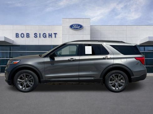 Used 2023 Ford Explorer XLT w/ Equipment Group 202A AWD/4WD image 40